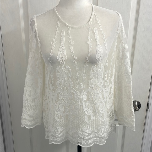 Tristan Cream Sheer Lace Blouse 3/4 Sleeve Round Neck Button Down Back Size S - Picture 1 of 16